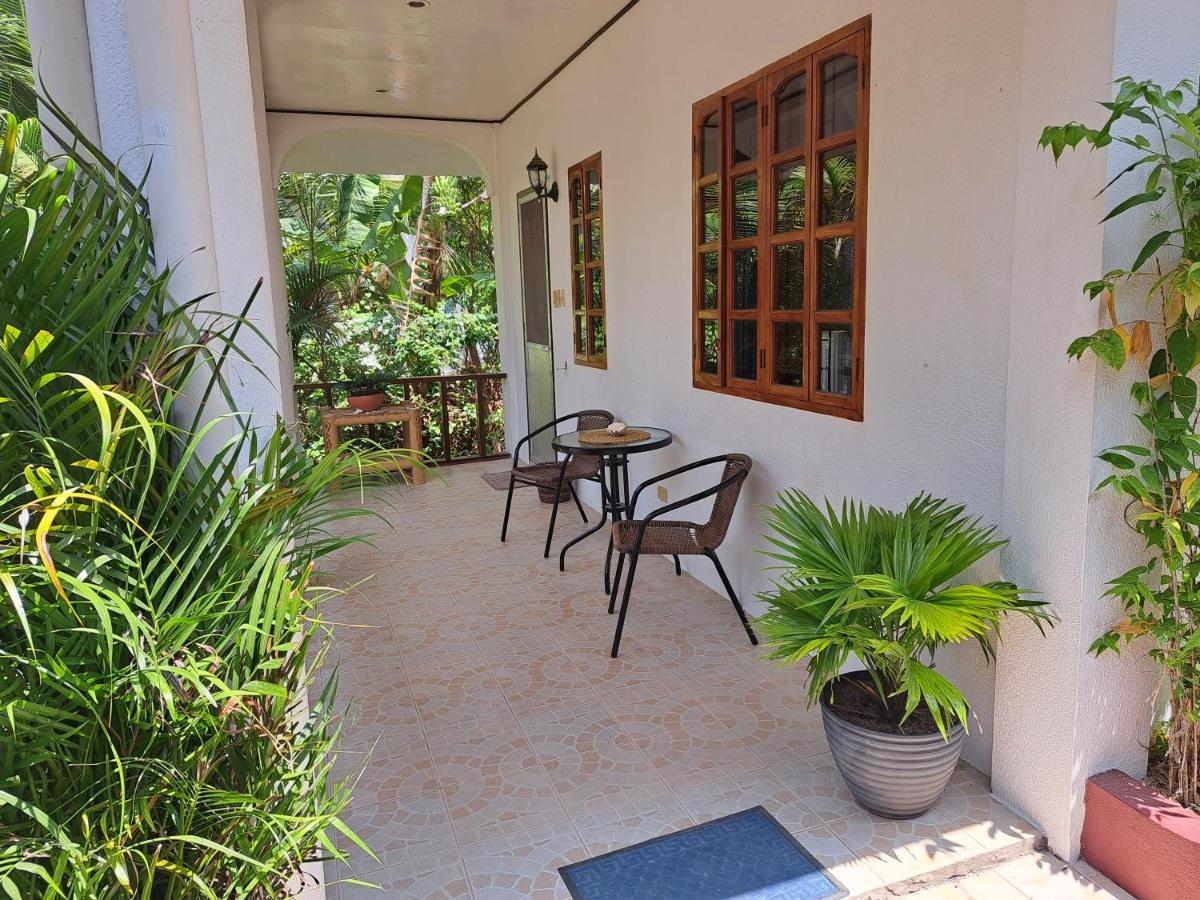 Palmera Palma Private 1-Br Bungalow In Моалбоал Екстериор снимка